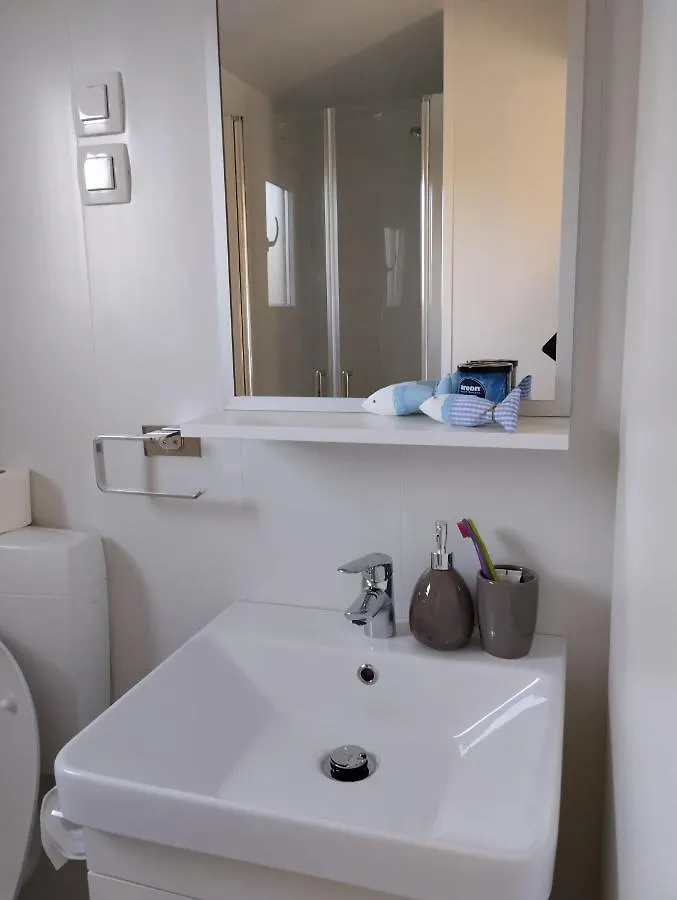 Holiday home Mobile Home Katja Banjole Croatia